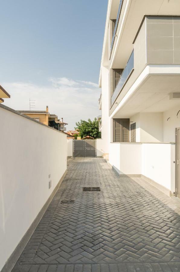 Fco Luxury Apartments Fiumicino Exteriör bild